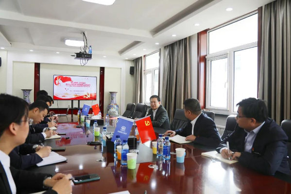 中鐵水務集團黨委副書記、總經(jīng)理王文剛到銀川西線供水項目辦黨支部開展形勢任務教育